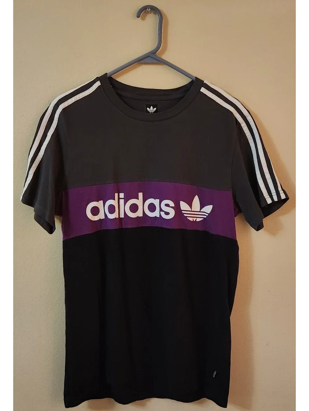 Adidas Skateboarding T-Shirt Men's Medium Black Purple Trefoil Graphic Tee